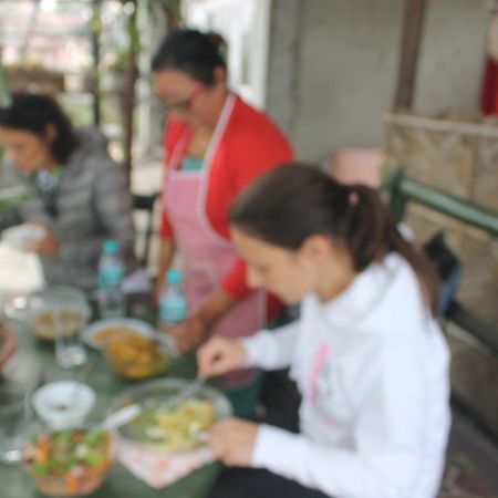 Mansarover Home Stay 칼림퐁 외부 사진